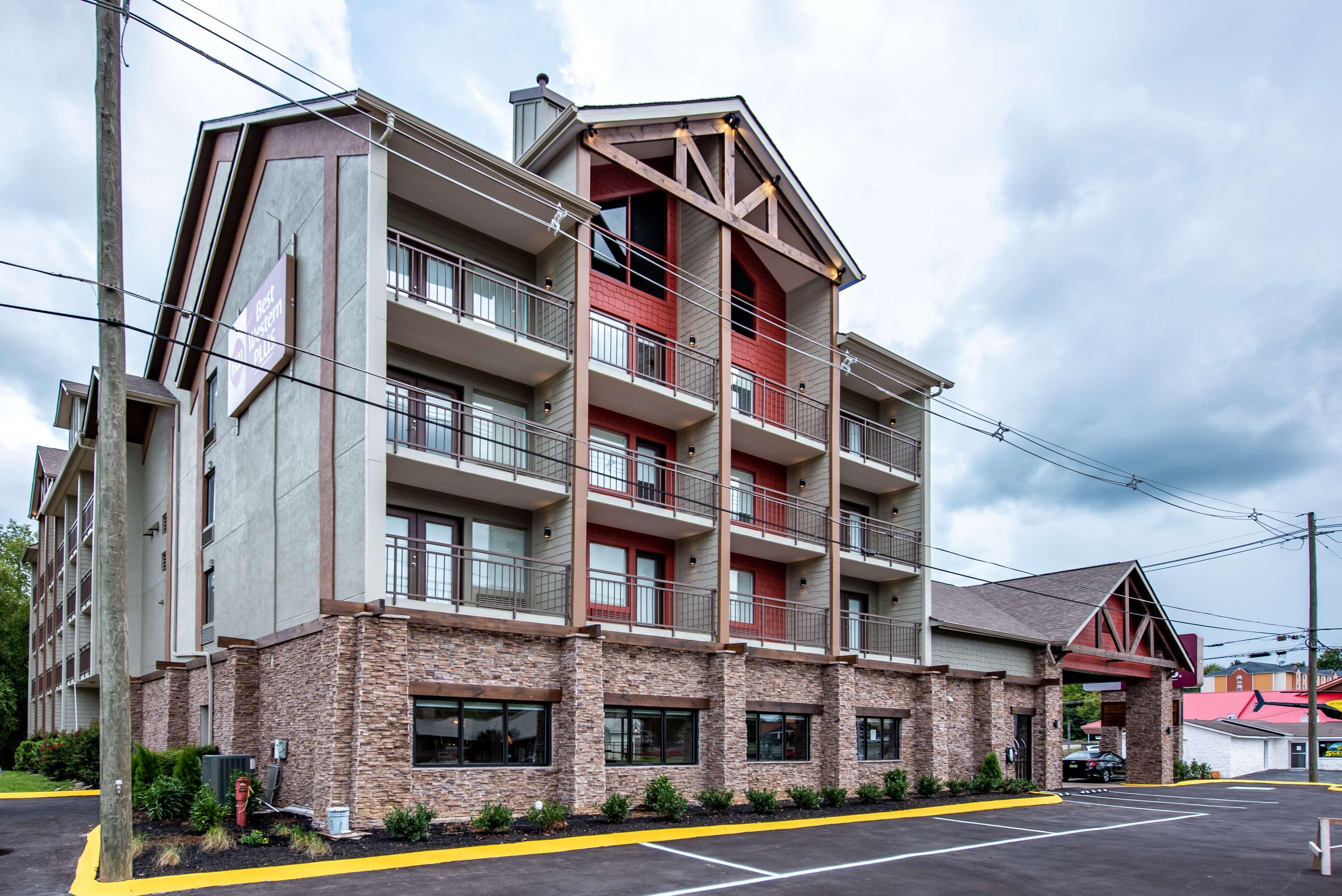 Best Western Plus Apple Valley Lodge Pigeon Forge Exterior photo